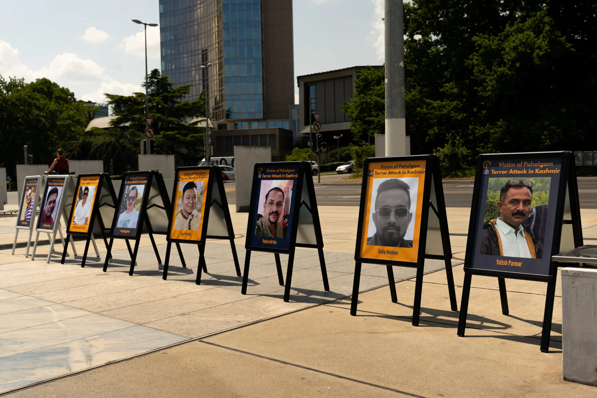 UN photo exhibition victims of Kashmir attack